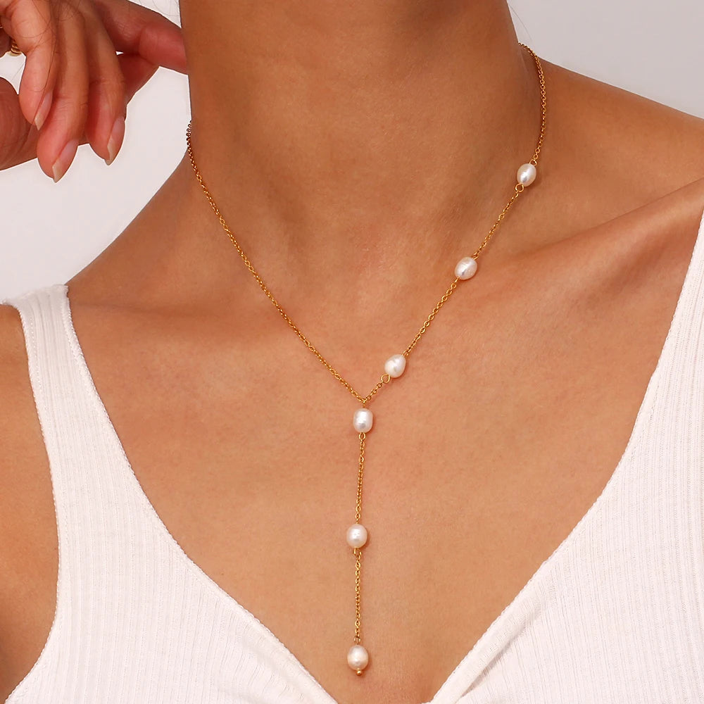 Tidefall Pearl Necklace