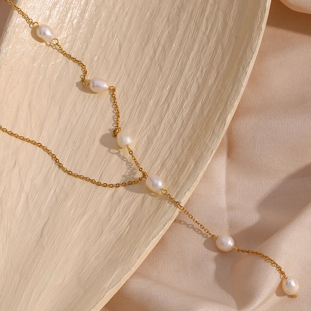 Tidefall Pearl Necklace
