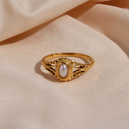 Isla Pearl Ring