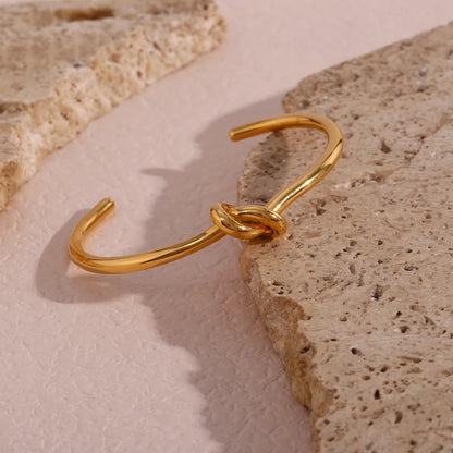 Willow Knot Bangle