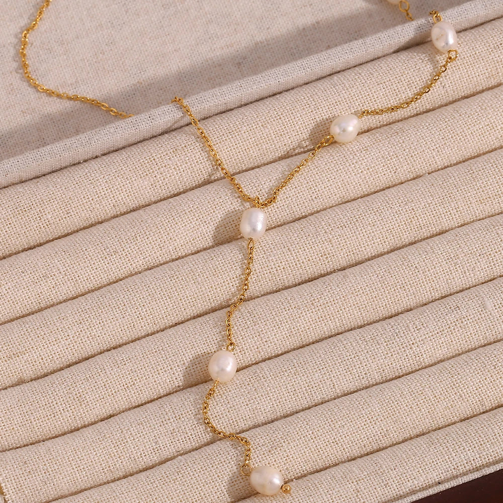 Tidefall Pearl Necklace