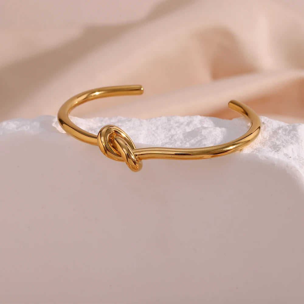Willow Knot Bangle