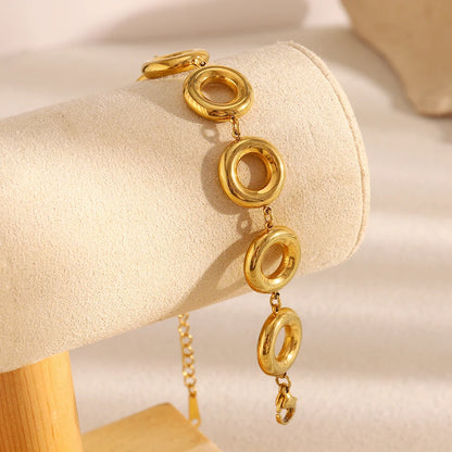 Vera Circle Bracelet